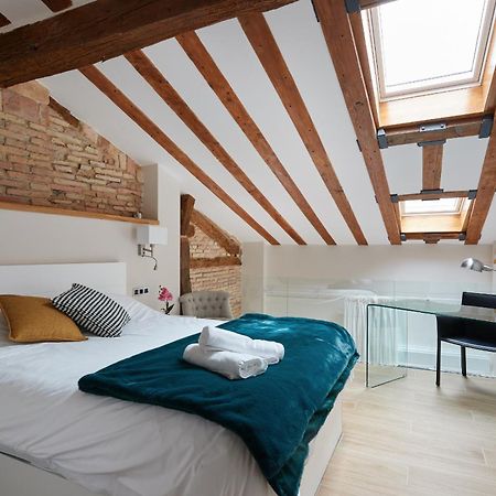 Ferienwohnung Tuapartamento - Boutique Plaza Del Castillo 29 Pamplona Exterior foto