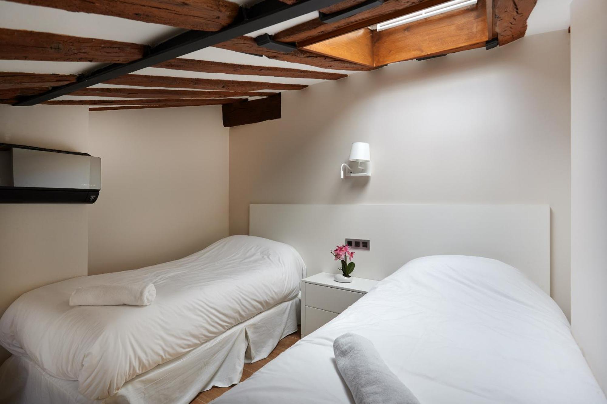 Ferienwohnung Tuapartamento - Boutique Plaza Del Castillo 29 Pamplona Exterior foto