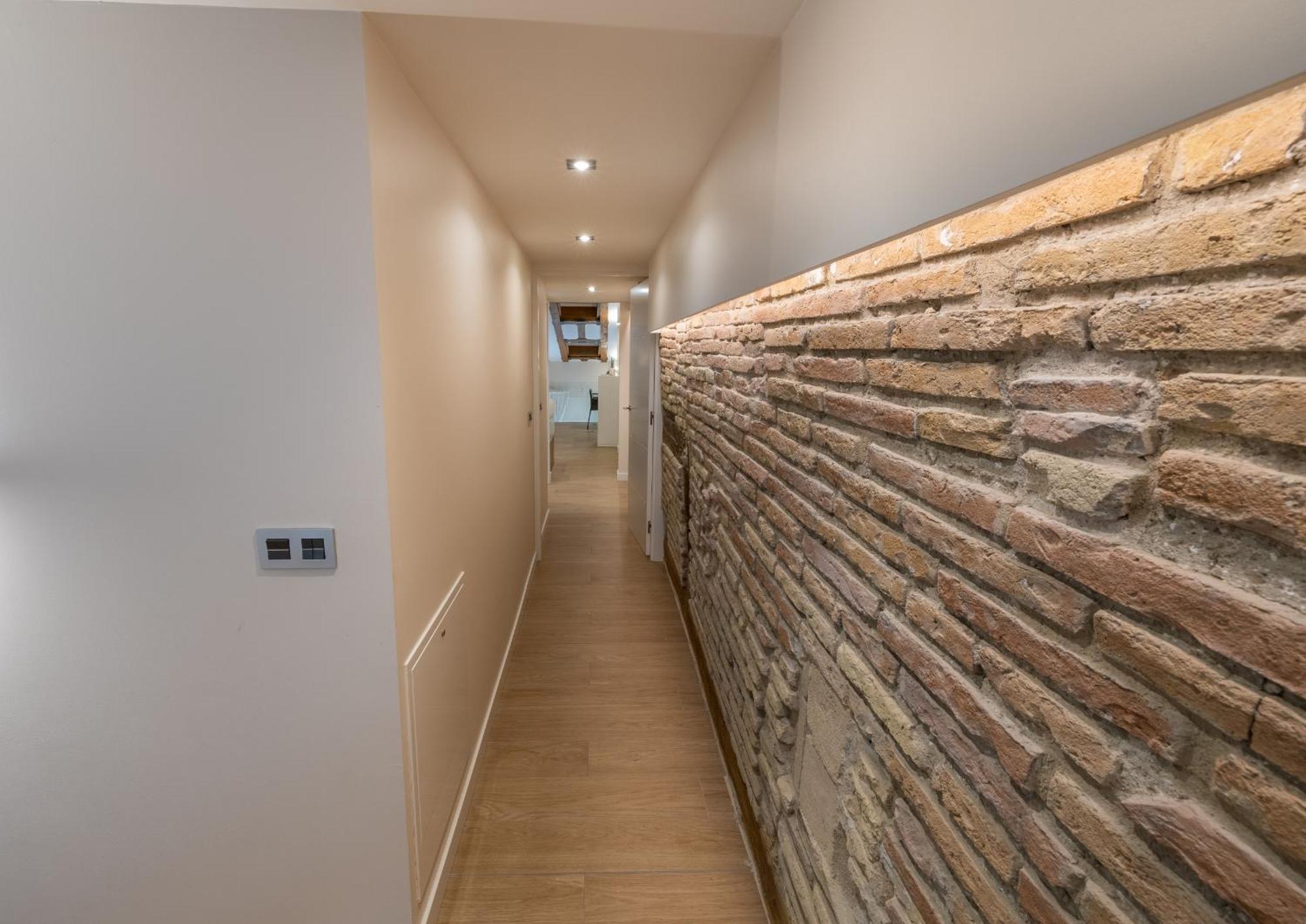 Ferienwohnung Tuapartamento - Boutique Plaza Del Castillo 29 Pamplona Exterior foto